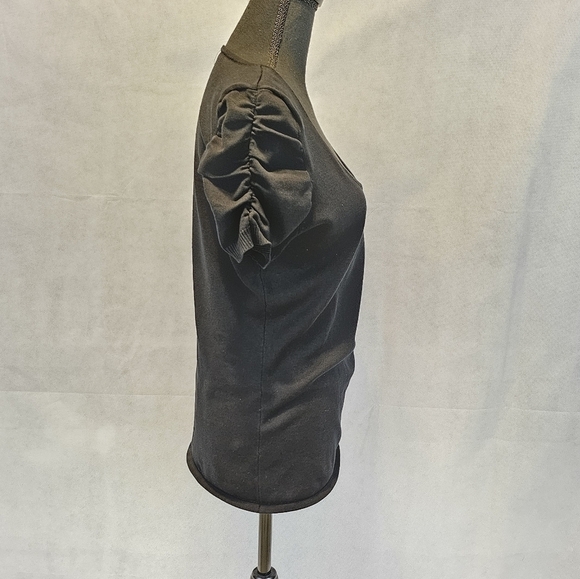 Black Soft Ruffled Sleeve Low Cut Pull Over Top Size thought to be M - Picture 3 of 6